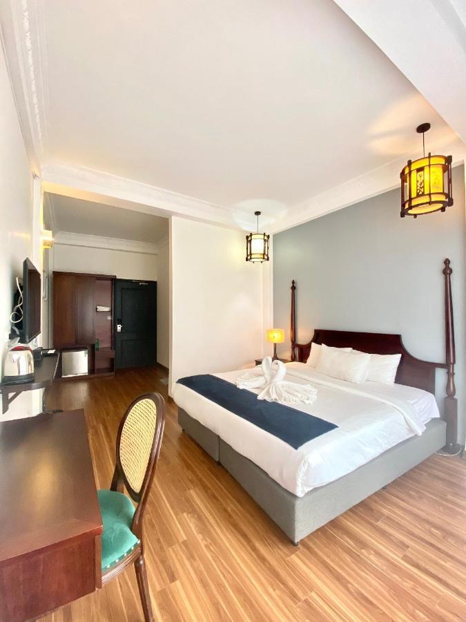 Khach San Thu Do Formerly Impressive Hotel 河内 外观 照片